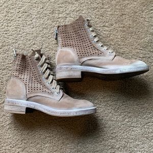 Dolce Vita Tan Ankle Boots